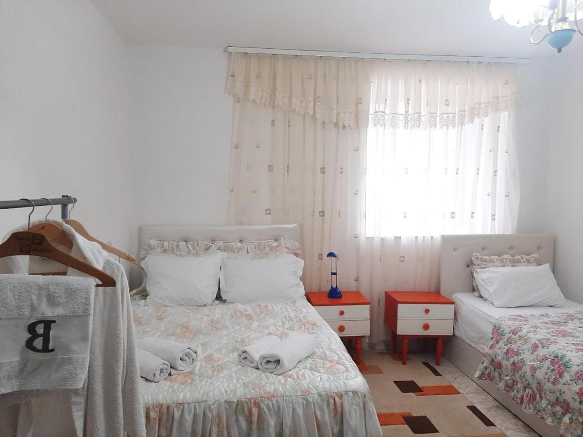 Vrenjo Guesthouse Gjirokastër Exteriér fotografie