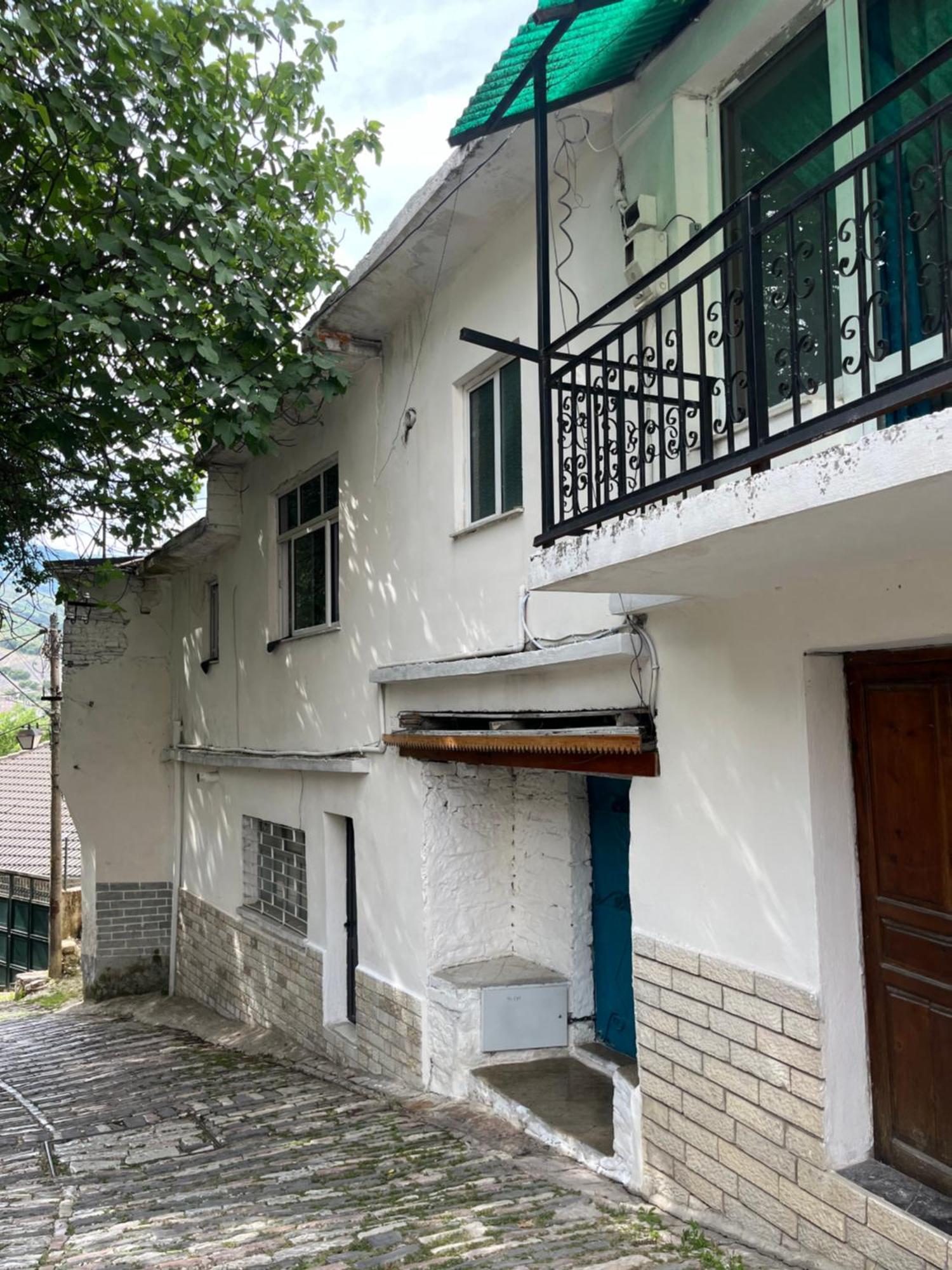 Vrenjo Guesthouse Gjirokastër Exteriér fotografie