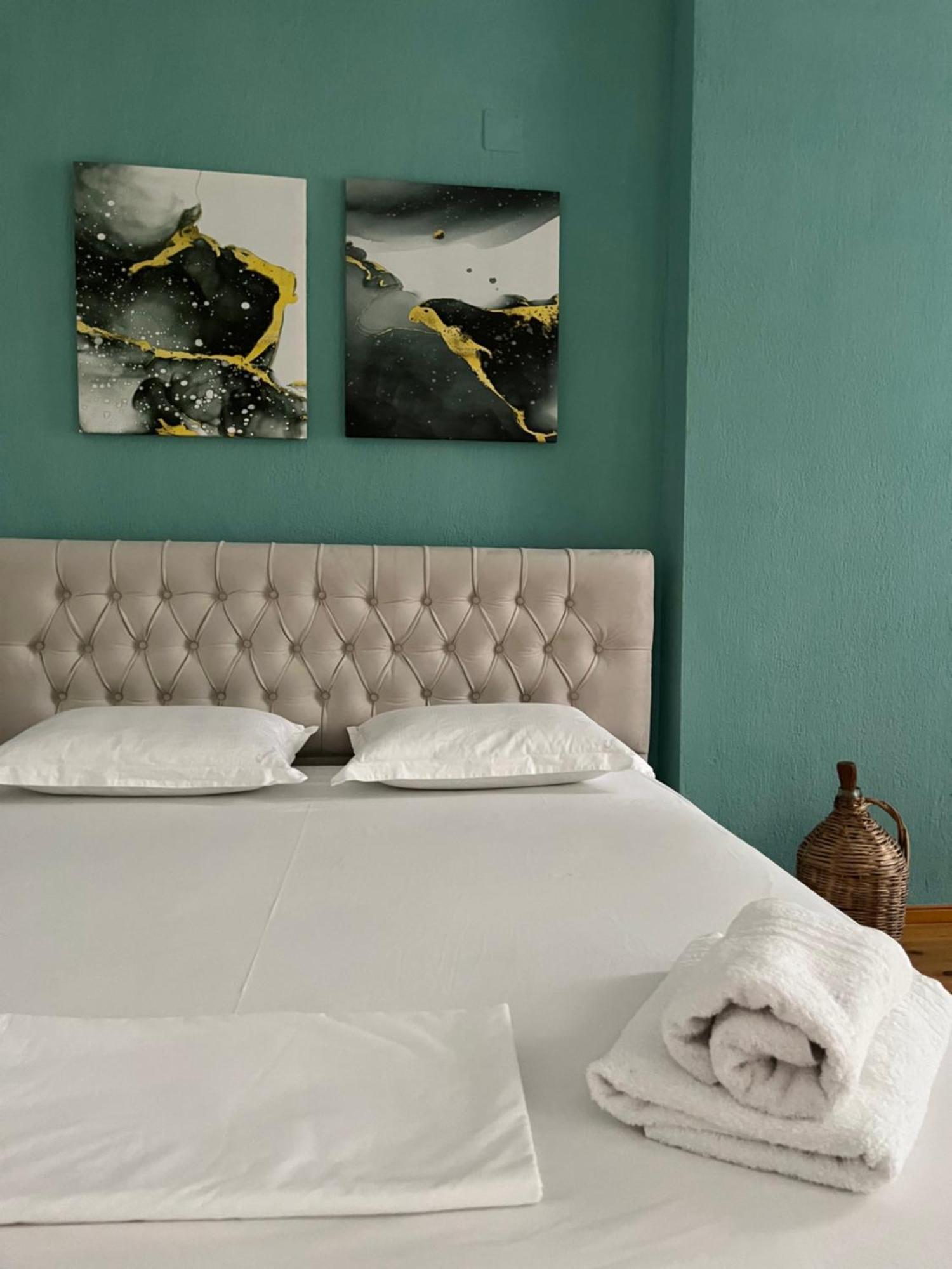 Vrenjo Guesthouse Gjirokastër Exteriér fotografie